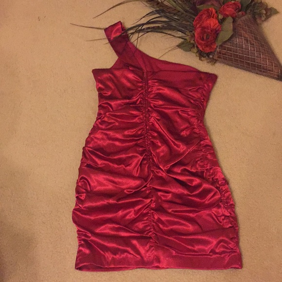 Bisou Bisou Dress - Picture 4 of 6